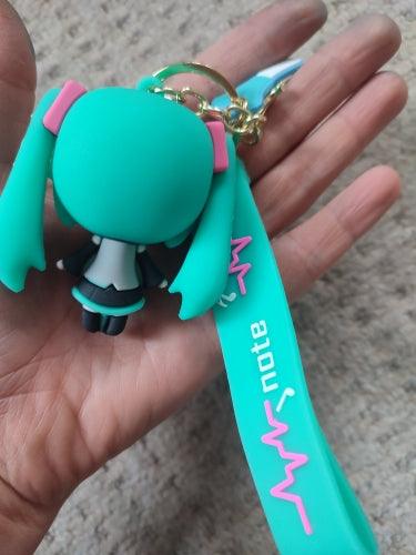 PINGENTE CHAVEIRO FIGURE HATSUNE MIKU VOCALOID - NiponCosplay